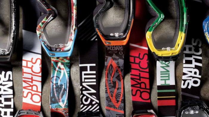 Smith Lunettes de vélo de montagne disposées pour montrer les motifs sur les sangles des lunettes. 