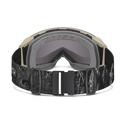 4D MAG Low Bridge Fit - Past Season, Black | ChromaPop Photochromic Red Mirror