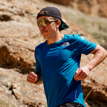 Momentum - Past Season, Black | Photochromic Clear To Gray