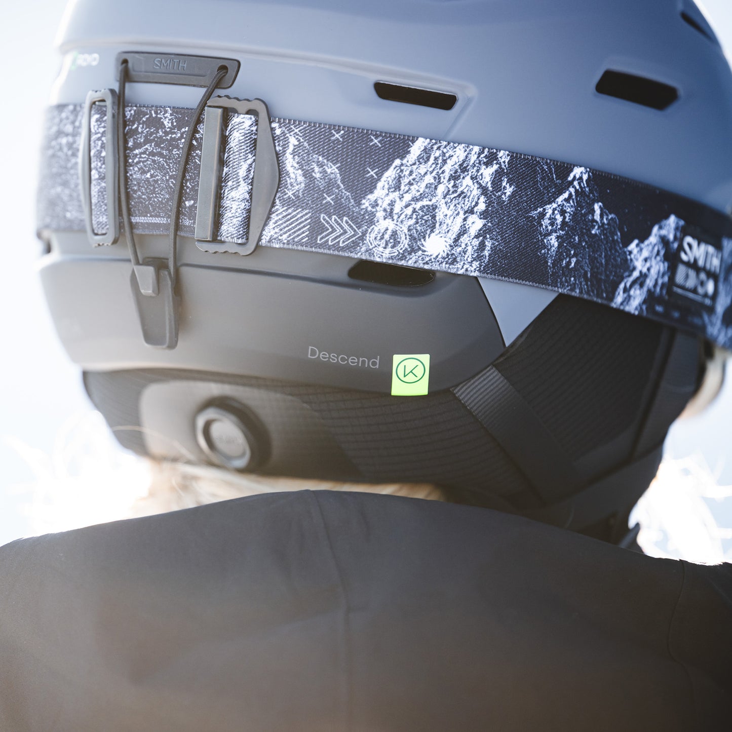 Descend Mips® Round Contour Fit - Past Season