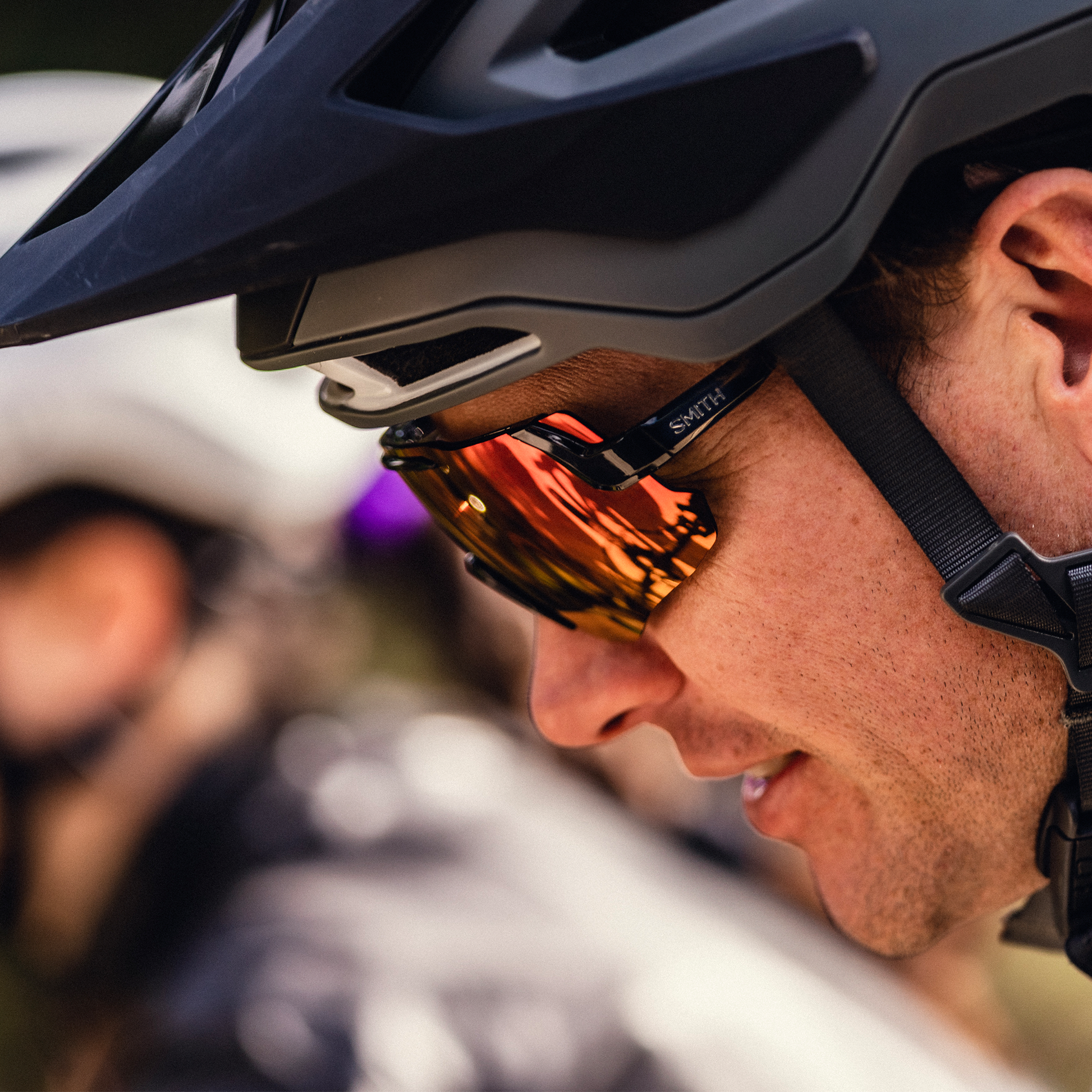 Momentum - Past Season, Black | Photochromic Clear To Gray