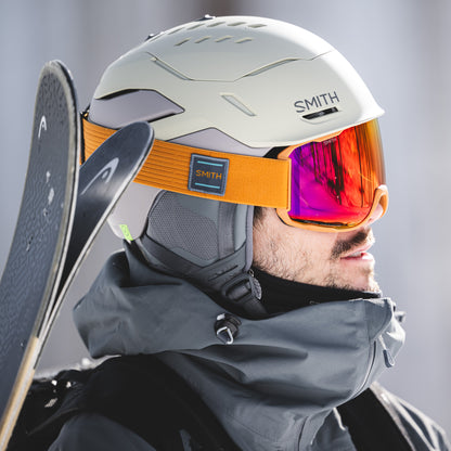 Preview Low Bridge Fit - Past Season, Black | ChromaPop Photochromic Rose Flash