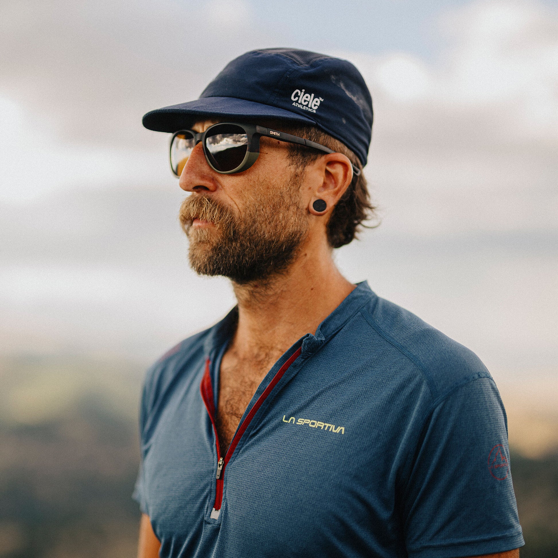 Seeker, Sunglasses + Matte Black | ChromaPop Photochromic Brown