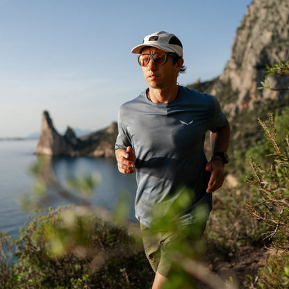 Seeker, Sunglasses + Matte Black | ChromaPop Photochromic Brown